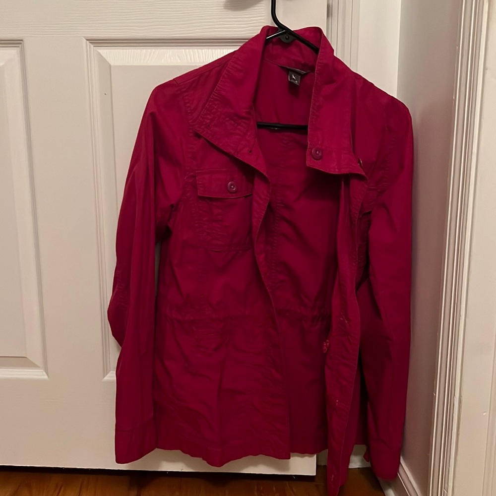 Super Lightweight Eddie Bauer trench style jacket